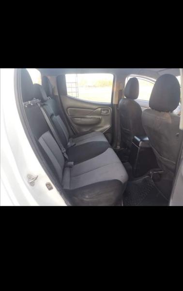 Mitsubishi L200 • 2017 • 150,000 km 2