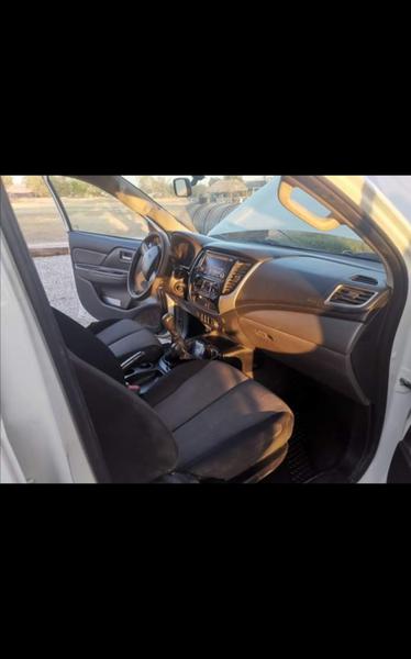 Mitsubishi L200 • 2017 • 150,000 km 4