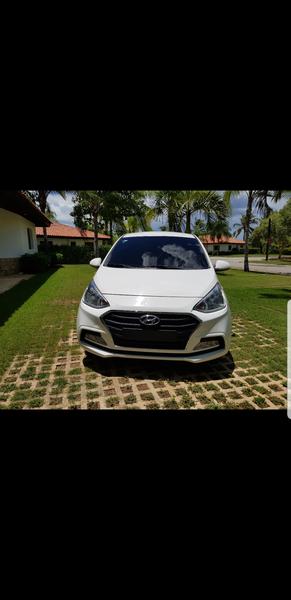 Hyundai i10 • 2018 • 42,000 km 3