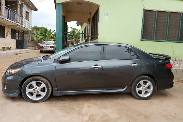 Toyota Corolla • 2013 • 40,732 km 3