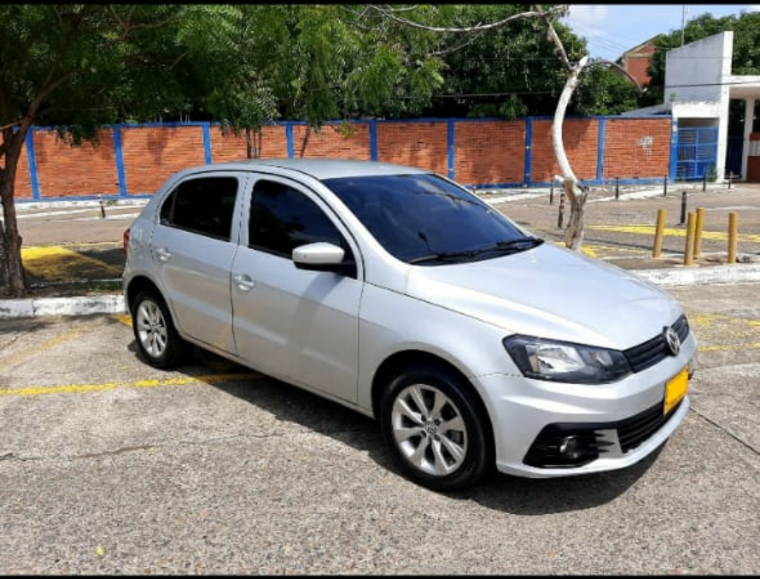 Volkswagen Gol • 2017 • 45,800 km 1