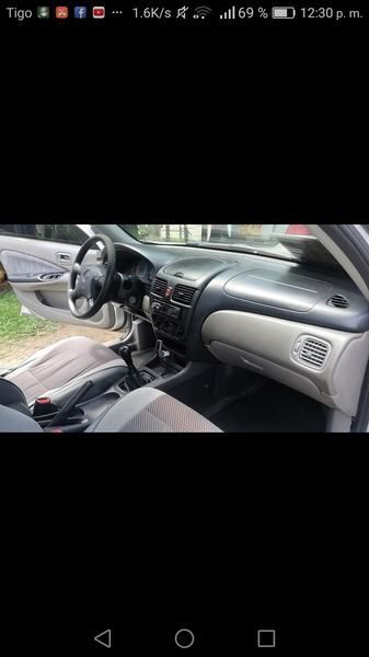 Nissan Almera • 2002 • 194,000 km 1