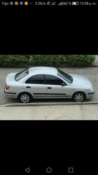 Nissan Almera • 2002 • 194,000 km 2