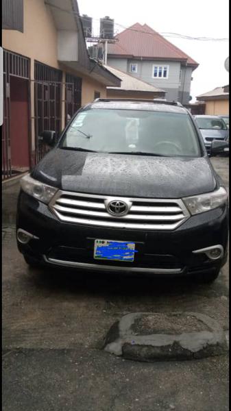Toyota Highlander • 2009 • 120,040 km 1