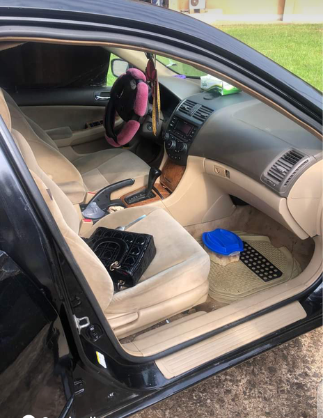 Honda Accord • 2003 • 10,000 km 4