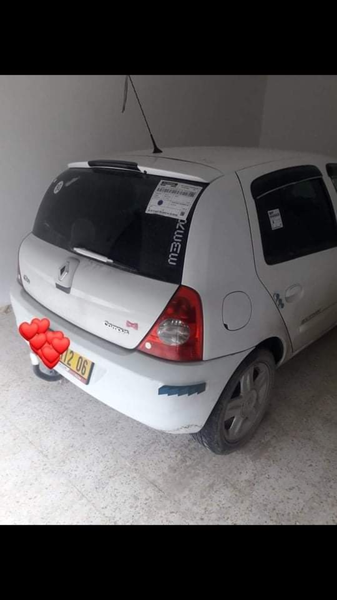 Renault Clio • 2012 • 175 km 2