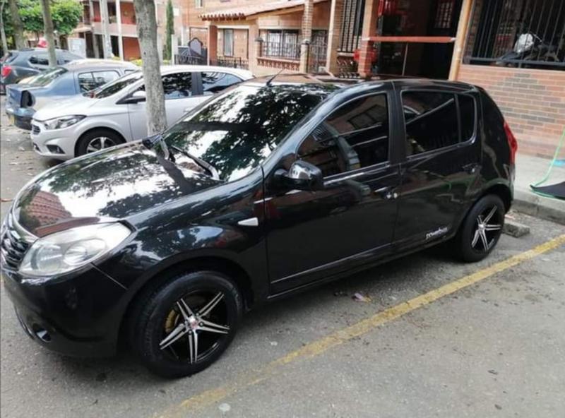 Chevrolet 1500 • 2011 • 107,400 km 3