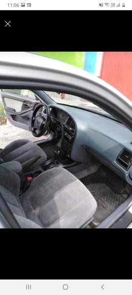 Hyundai Elantra • 2002 • 13,700 km 4