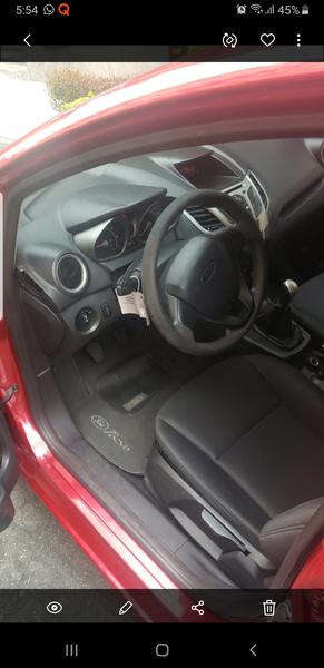 Ford Fiesta • 2011 • 74,000 km 12