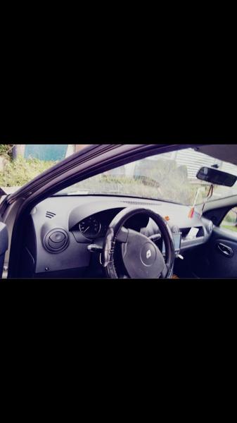 Renault Logan • 2011 • 171,000 km 6