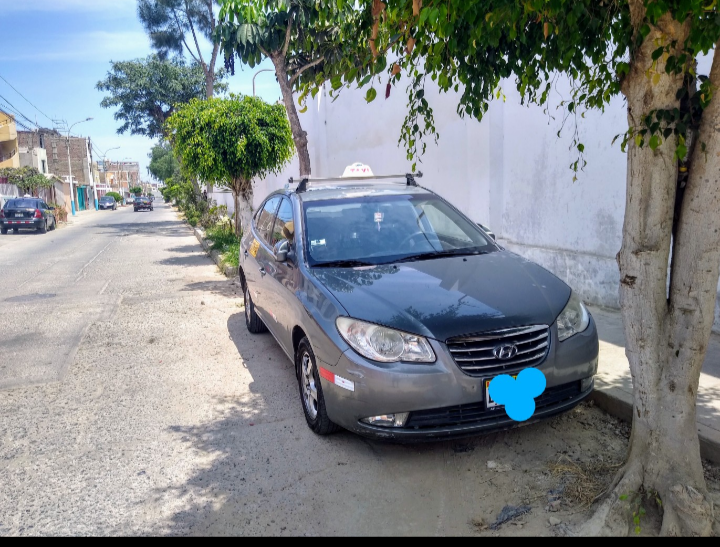 Hyundai Elantra • 2009 • 347,485 km 2