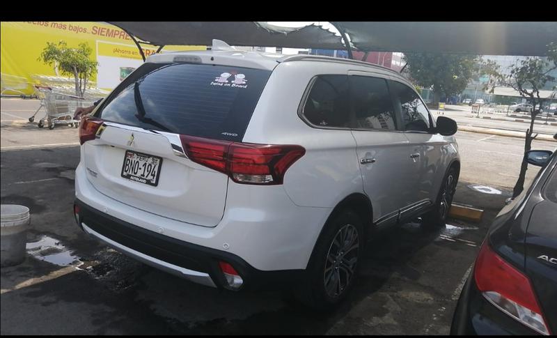 Mitsubishi Outlander • 2018 • 5,000 km 1