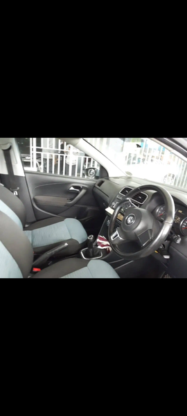 Volkswagen Polo • 2013 • 73,000 km 9