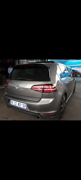 Volkswagen Golf • 2015 • 85,000 km 5