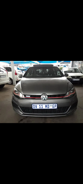 Volkswagen Golf • 2015 • 85,000 km 13