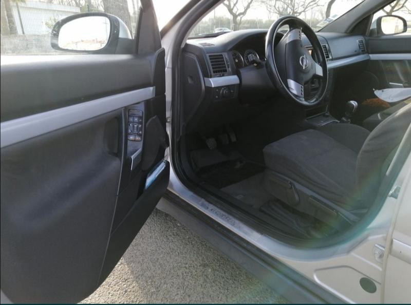 Opel Vectra Caravan • 2005 • 190,000 km 6