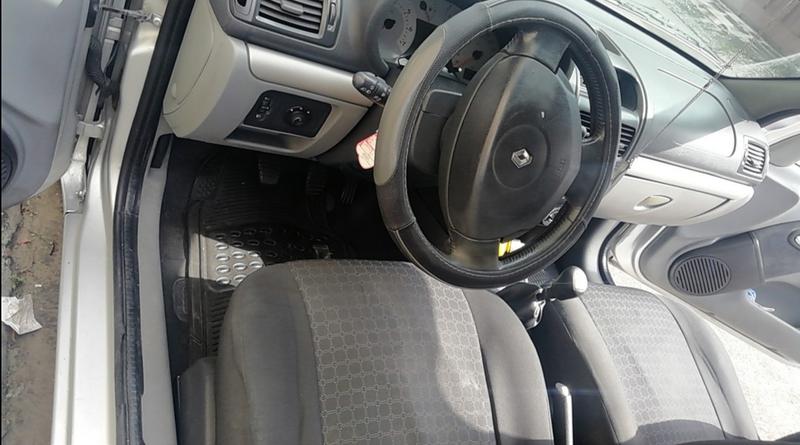 Renault Clio • 2009 • 161,000 km 2