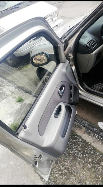 Renault Clio • 2009 • 161,000 km 4