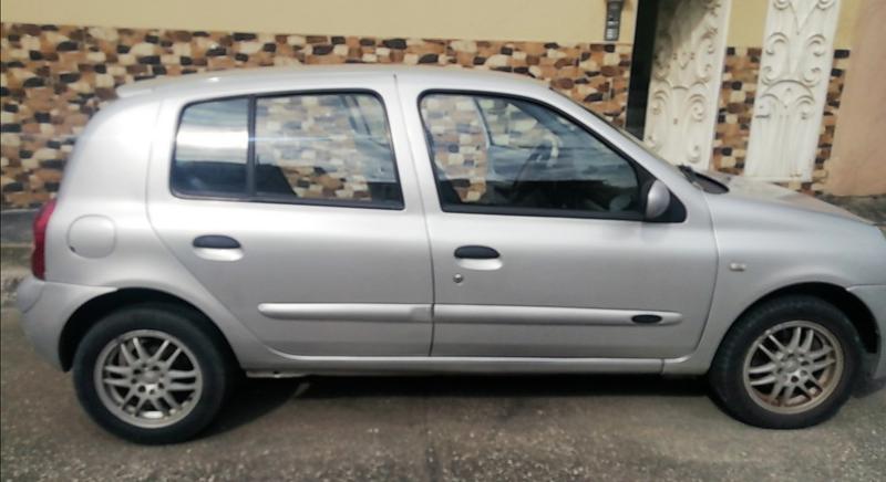 Renault Clio • 2009 • 161,000 km 7