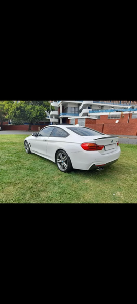 BMW M4 • 2014 • 137,000 km 4