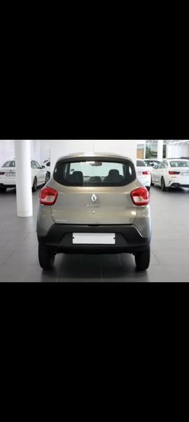 Renault Clio • 2017 • 41,900 km 4
