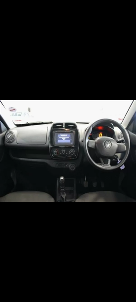 Renault Clio • 2017 • 41,900 km 11