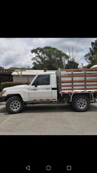 Toyota Land Cruiser • 2013 • 115,000 km 8