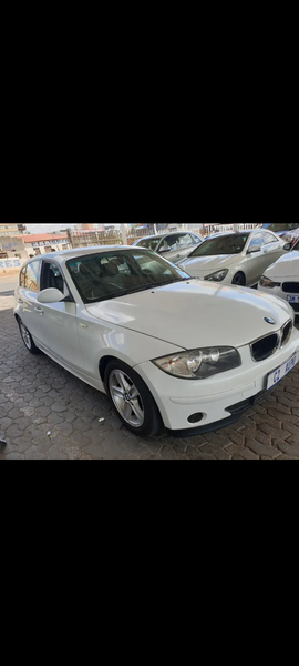 BMW Rad 1 • 2008 • 135,000 km 2