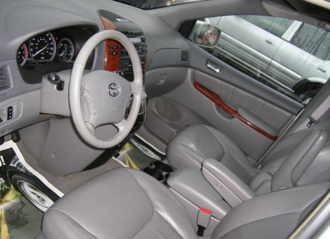 Toyota Sienna • 2005 • 110,011 km 8