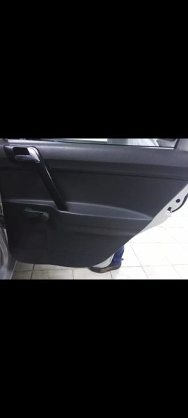 Volkswagen Polo • 2012 • 2,012 km 13