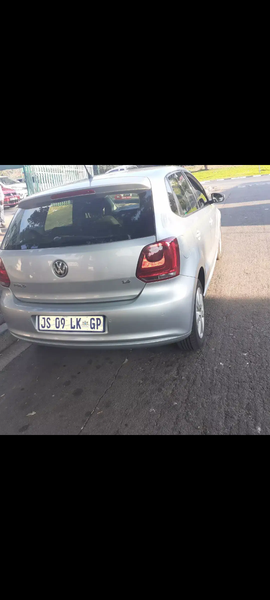 Volkswagen Polo • 2010 • 96,000 km 12