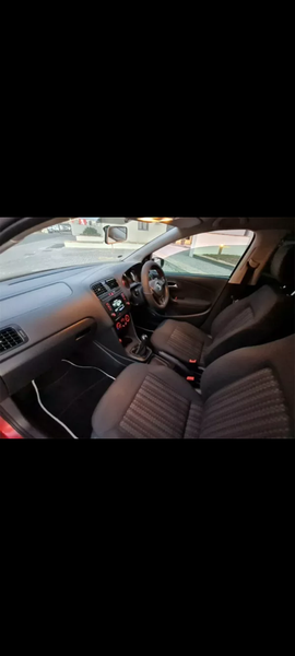 Volkswagen Polo • 2015 • 141,000 km 11