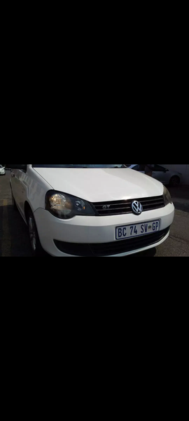 Volkswagen Polo • 2013 • 123,641 km 5