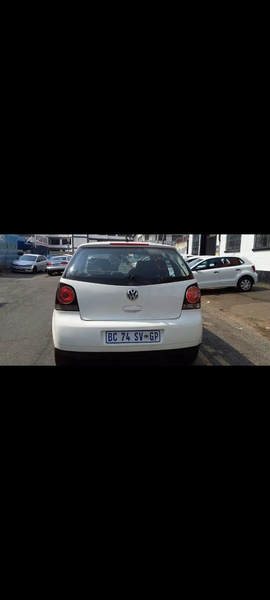 Volkswagen Polo • 2013 • 123,641 km 10