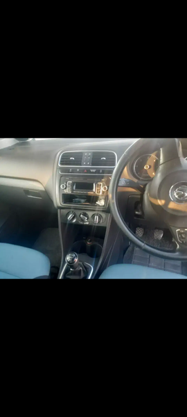 Volkswagen Polo • 2013 • 105,000 km 9
