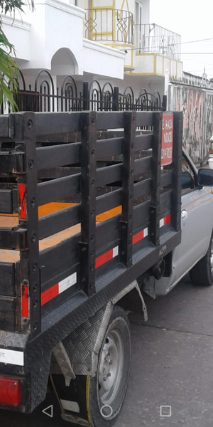 Nissan Frontier • 2012 • 27,099 km 1