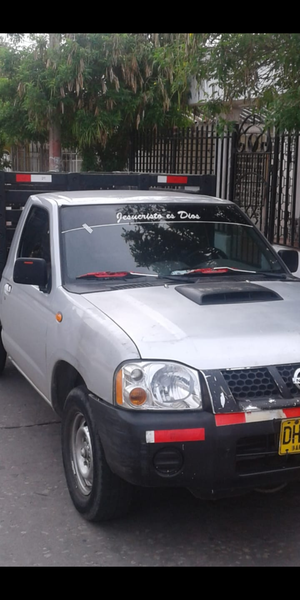 Nissan Frontier • 2012 • 27,099 km 2