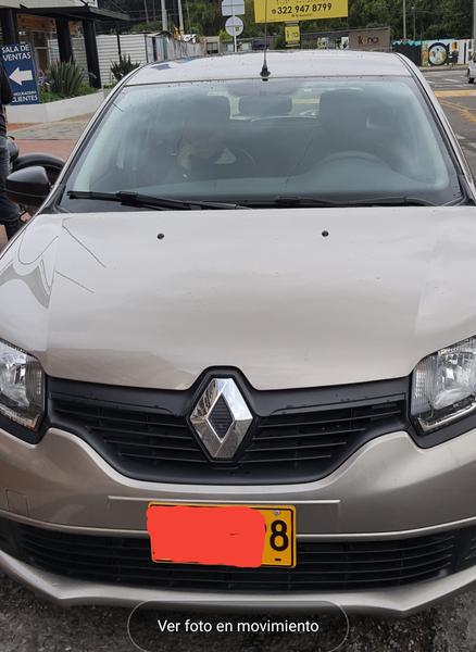 Renault Sandero • 2018 • 10,200 km 2