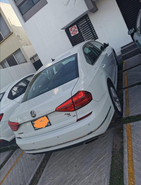 Volkswagen Passat • 2016 • 37,000 km 6