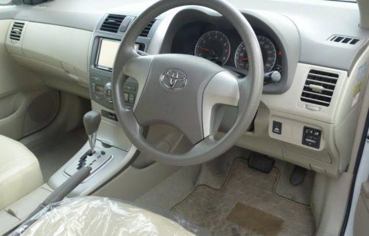 Toyota Corolla • 2009 • 200,000 km 4