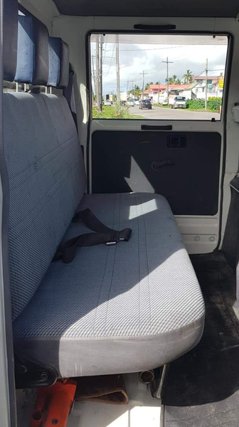 Toyota Yaris Hatchback • 2008 • 23,000 km 4