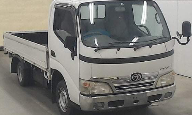 Toyota Yaris Hatchback • 2008 • 23,000 km 7