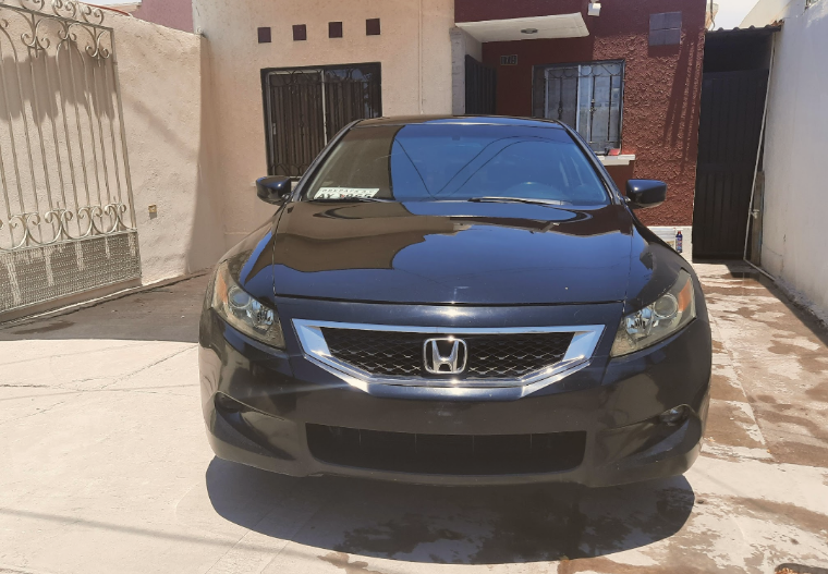 Honda Accord • 2008 • 120,000 km 1