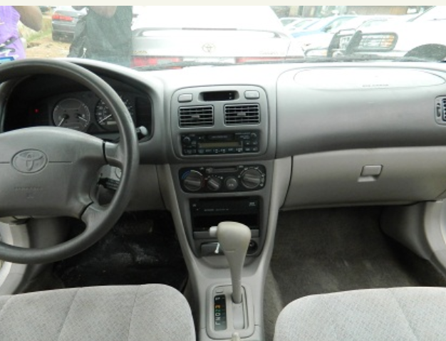 Toyota Corolla • 2002 • 171,712 km 2