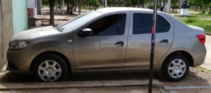 Renault Logan • 2018 • 67,000 km 2