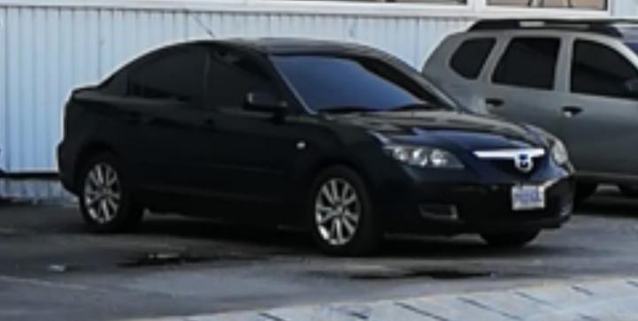 Mazda 3 • 2008 • 1 km 1