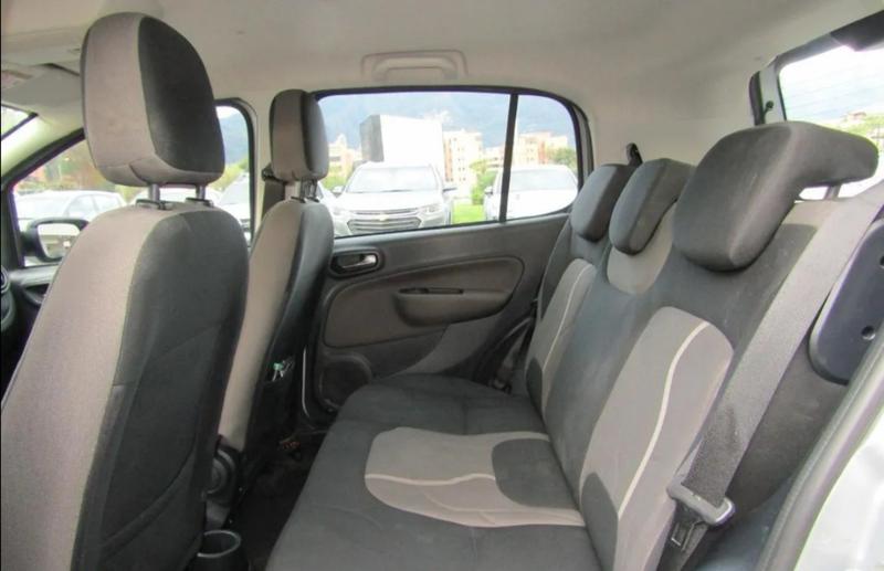 Fiat Uno • 2019 • 33,000 km 5