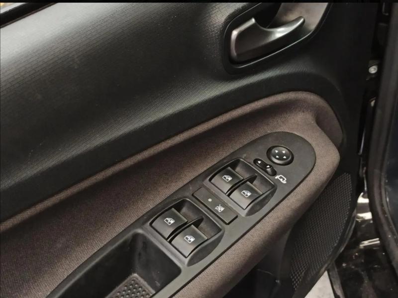 Fiat Uno • 2019 • 33,000 km 7