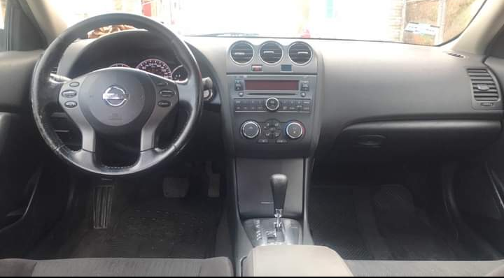 Nissan Altima • 2012 • 190,000 km 2