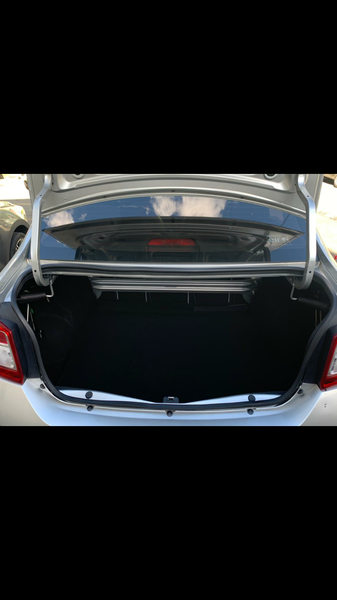 Renault Logan • 2018 • 53,150 km 2